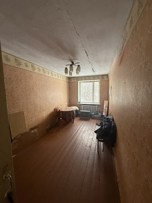 Продам трехкомнатную (3-комн.) квартиру, Вокзальная ул, 3А, Пустоши п