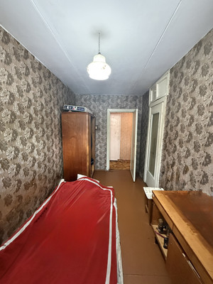 Продам трехкомнатную (3-комн.) квартиру, Вокзальная ул, 3А, Пустоши п