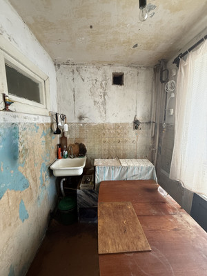 Продам трехкомнатную (3-комн.) квартиру, Вокзальная ул, 3А, Пустоши п