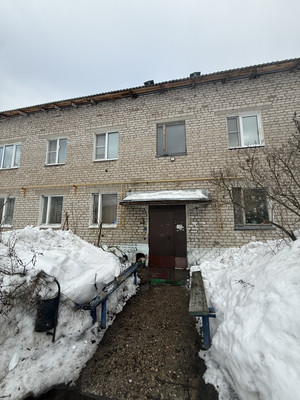 Продам трехкомнатную (3-комн.) квартиру, Вокзальная ул, 3А, Пустоши п