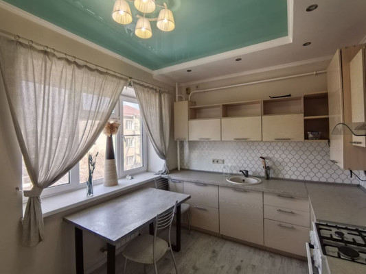 Продам однокомнатную (1-комн.) квартиру, Лазурная ул, 14, Анапа г