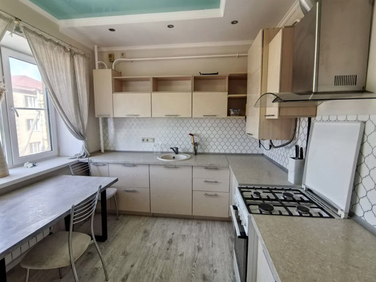 Продам однокомнатную (1-комн.) квартиру, Лазурная ул, 14, Анапа г