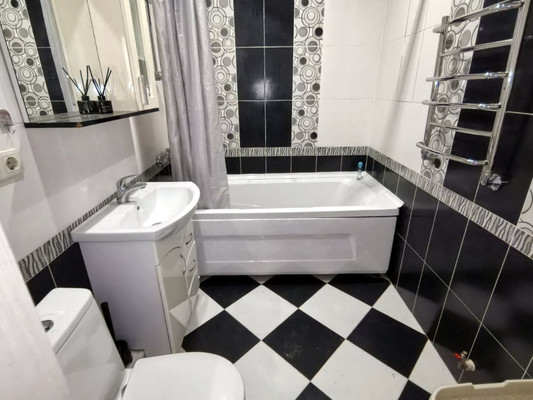 Продам однокомнатную (1-комн.) квартиру, Лазурная ул, 14, Анапа г