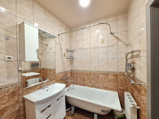 Сдам двухкомнатную (2-комн.) квартиру, Шарданова ул, 46к3, Нальчик г