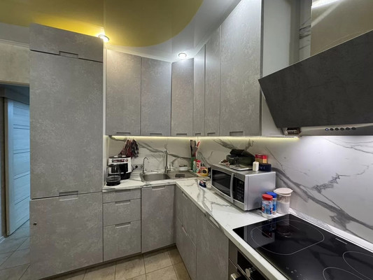 Продам двухкомнатную (2-комн.) квартиру, Липчанского ул, 4, Москва г