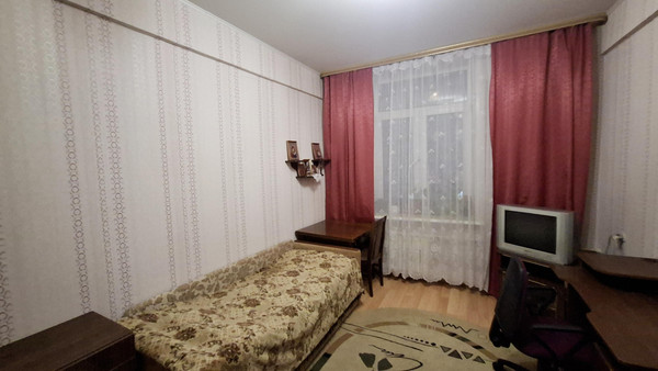 Продам трехкомнатную (3-комн.) квартиру, Гоголя ул, 15, Ступино г