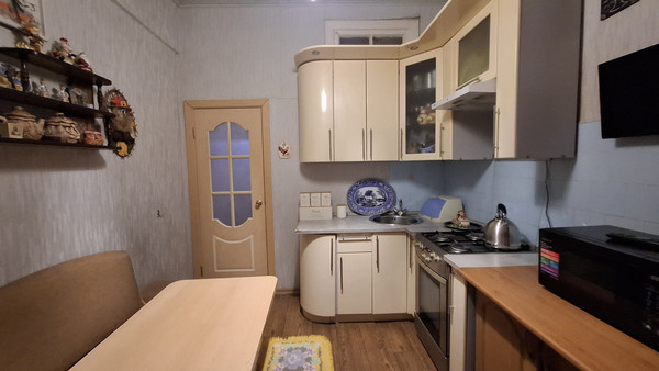 Продам трехкомнатную (3-комн.) квартиру, Гоголя ул, 15, Ступино г