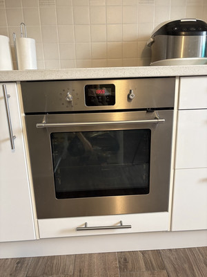 Продам двухкомнатную (2-комн.) квартиру, Новая ул, 7, Мурино п