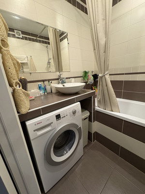 Продам двухкомнатную (2-комн.) квартиру, Новая ул, 7, Мурино п