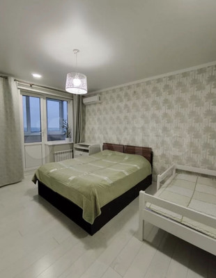 Продам двухкомнатную (2-комн.) квартиру, Мира ул, 40, Пенза г