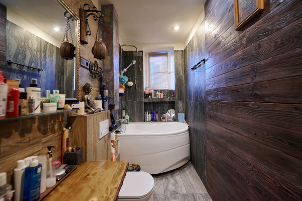 Продам трехкомнатную (3-комн.) квартиру, Студенческая ул, 30к1, Москва г