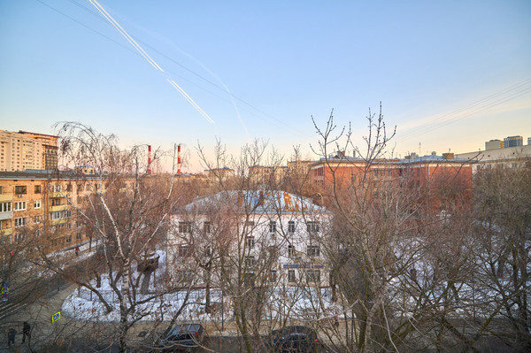 Продам трехкомнатную (3-комн.) квартиру, Студенческая ул, 30к1, Москва г