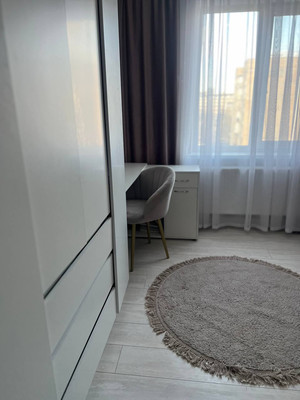 Продам трехкомнатную (3-комн.) квартиру, Воровского ул, 60, Симферополь г