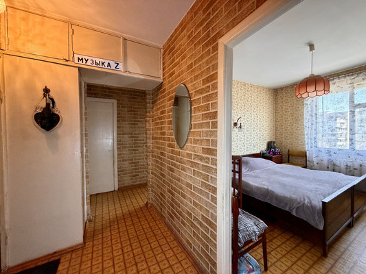 Продам двухкомнатную (2-комн.) квартиру, 60 лет Октября ул, 21, Симферополь г