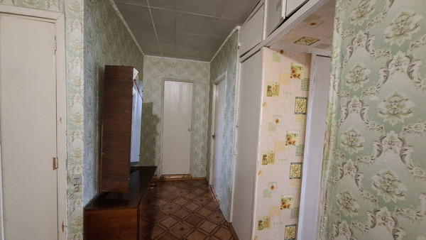 Продам трехкомнатную (3-комн.) квартиру, Вингиссара пр-кт, 39, Волосово г