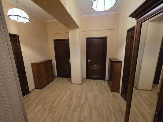 Продам многокомнатную квартиру, Годовикова ул, 5, Москва г