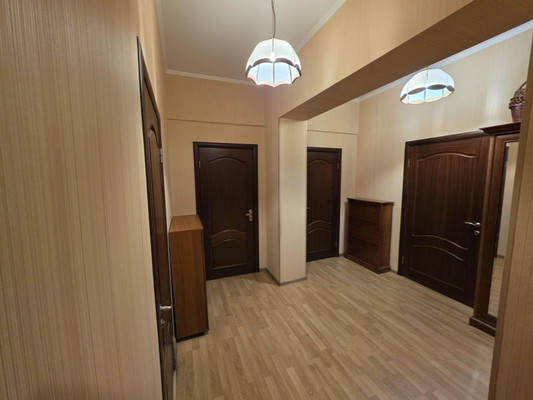 Продам многокомнатную квартиру, Годовикова ул, 5, Москва г