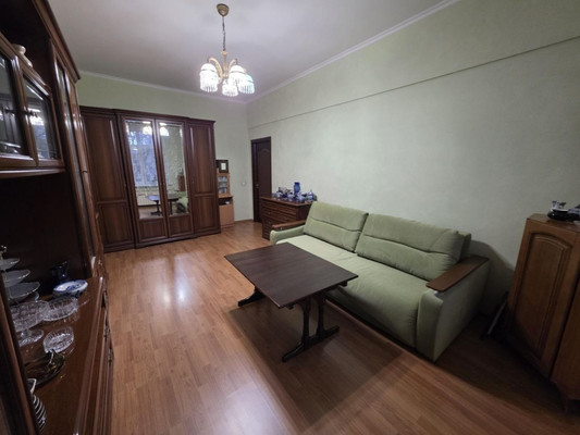 Продам многокомнатную квартиру, Годовикова ул, 5, Москва г