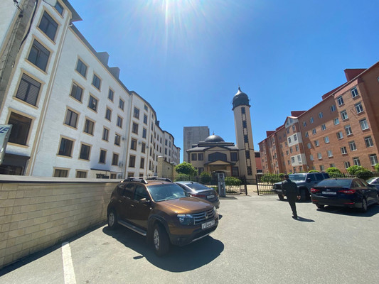 Продам двухкомнатную (2-комн.) квартиру, 18, Мир п