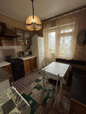 Продам двухкомнатную (2-комн.) квартиру, Парковый проезд, 6, Кузнечики п