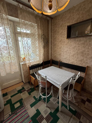 Продам двухкомнатную (2-комн.) квартиру, Парковый проезд, 6, Кузнечики п