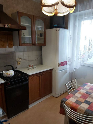 Продам двухкомнатную (2-комн.) квартиру, Парковый проезд, 6, Кузнечики п