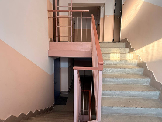 Продам двухкомнатную (2-комн.) квартиру, Машиностроителей ул, 8е, Йошкар-Ола г