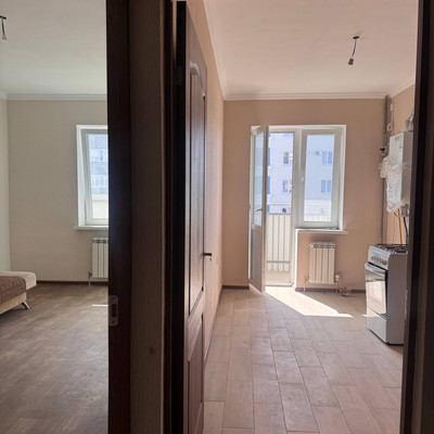 Продам однокомнатную (1-комн.) квартиру, Индустриальная ул, 28к1, Симферополь г