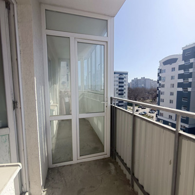 Продам однокомнатную (1-комн.) квартиру, Индустриальная ул, 28к1, Симферополь г