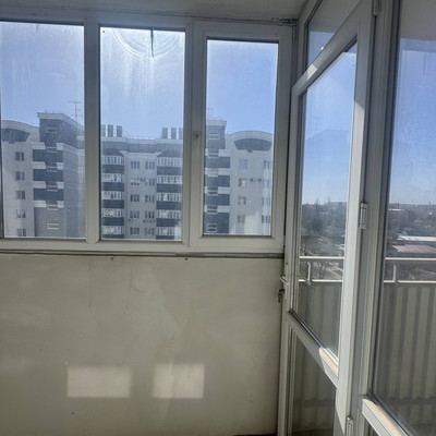 Продам однокомнатную (1-комн.) квартиру, Индустриальная ул, 28к1, Симферополь г