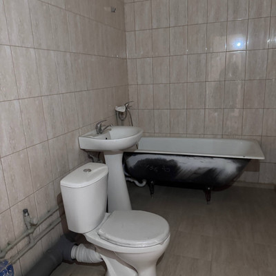 Продам однокомнатную (1-комн.) квартиру, Индустриальная ул, 28к1, Симферополь г