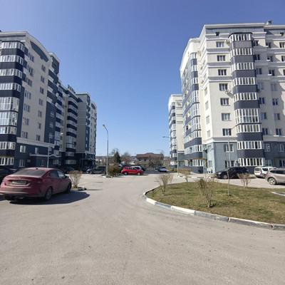 Продам однокомнатную (1-комн.) квартиру, Индустриальная ул, 28к1, Симферополь г