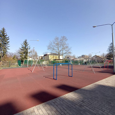 Продам однокомнатную (1-комн.) квартиру, Индустриальная ул, 28к1, Симферополь г