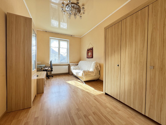 Продам двухкомнатную (2-комн.) квартиру, Советский пр-кт, 76, Калининград г