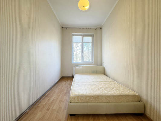 Продам двухкомнатную (2-комн.) квартиру, Советский пр-кт, 76, Калининград г