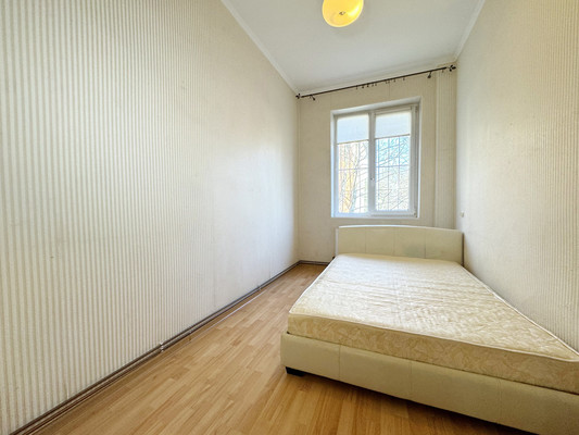 Продам двухкомнатную (2-комн.) квартиру, Советский пр-кт, 76, Калининград г