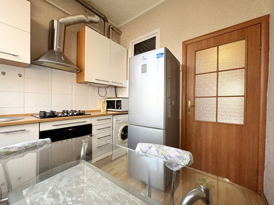 Продам двухкомнатную (2-комн.) квартиру, Советский пр-кт, 76, Калининград г