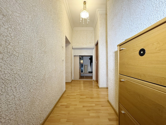 Продам двухкомнатную (2-комн.) квартиру, Советский пр-кт, 76, Калининград г