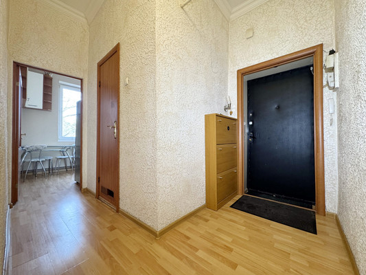 Продам двухкомнатную (2-комн.) квартиру, Советский пр-кт, 76, Калининград г