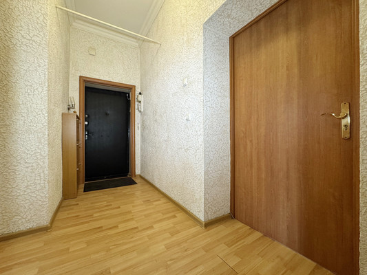 Продам двухкомнатную (2-комн.) квартиру, Советский пр-кт, 76, Калининград г