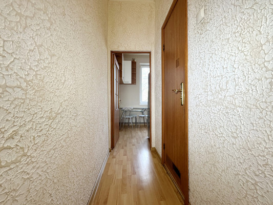 Продам двухкомнатную (2-комн.) квартиру, Советский пр-кт, 76, Калининград г