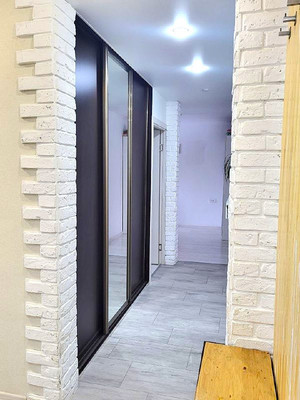 Продам двухкомнатную (2-комн.) квартиру, Артиллерийская ул, 49, Калининград г