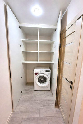 Продам двухкомнатную (2-комн.) квартиру, Артиллерийская ул, 49, Калининград г