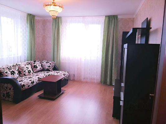 Продам однокомнатную (1-комн.) квартиру, Судостроительная ул, 87, Калининград г