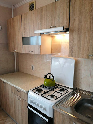 Продам однокомнатную (1-комн.) квартиру, Судостроительная ул, 87, Калининград г