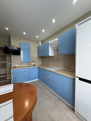 Продам двухкомнатную (2-комн.) квартиру, Согласия ул, 54, Калининград г