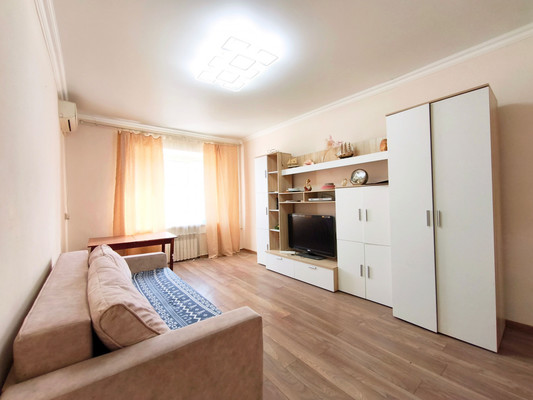 Продам двухкомнатную (2-комн.) квартиру, Ворошиловский пр-кт, 50/87, Ростов-на-Дону г