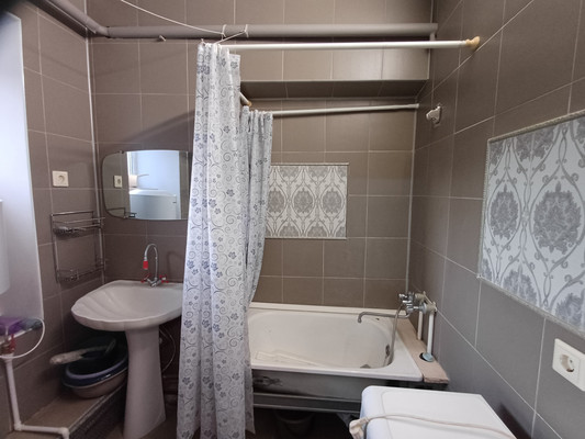 Продам двухкомнатную (2-комн.) квартиру, Республиканская ул, 2, Ростов-на-Дону г