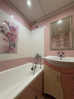 Продам двухкомнатную (2-комн.) квартиру, Звездная ул, 51, Туапсе г