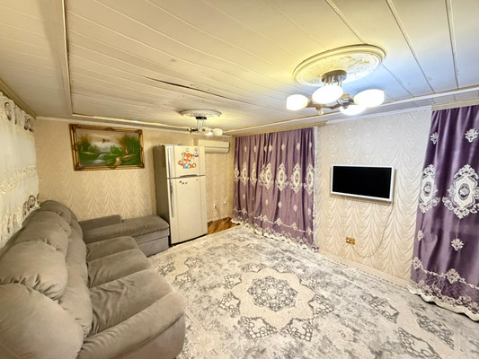 Продам трехкомнатную (3-комн.) квартиру, Суворова ул, 21, Нальчик г